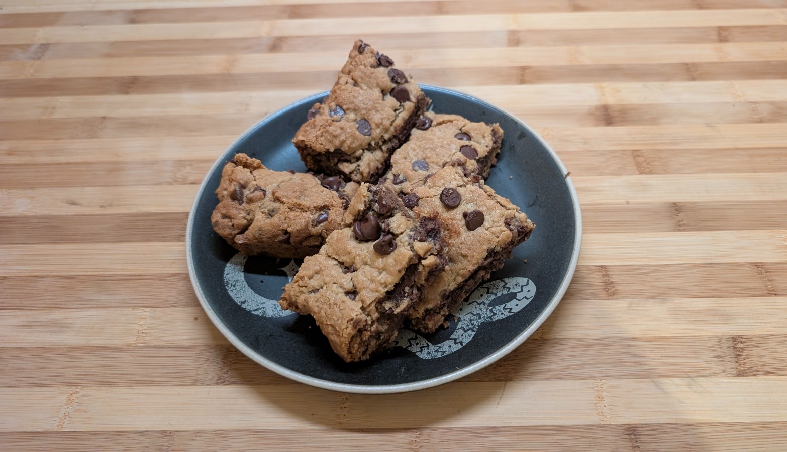 Chocolate Chip Oatmeal Bars (or: There’s No Hook Here, They’re Just Really Good)